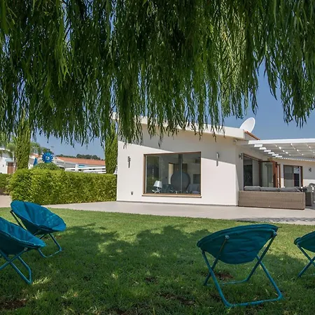 Villa Rent Your Dream Holiday And Look Forward To Relaxing Beside Your Private Pool 1701 *